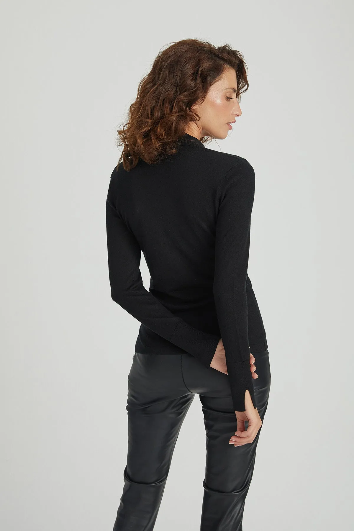 Black Zoe Silk Cashmere Deep V Neck Knitwear