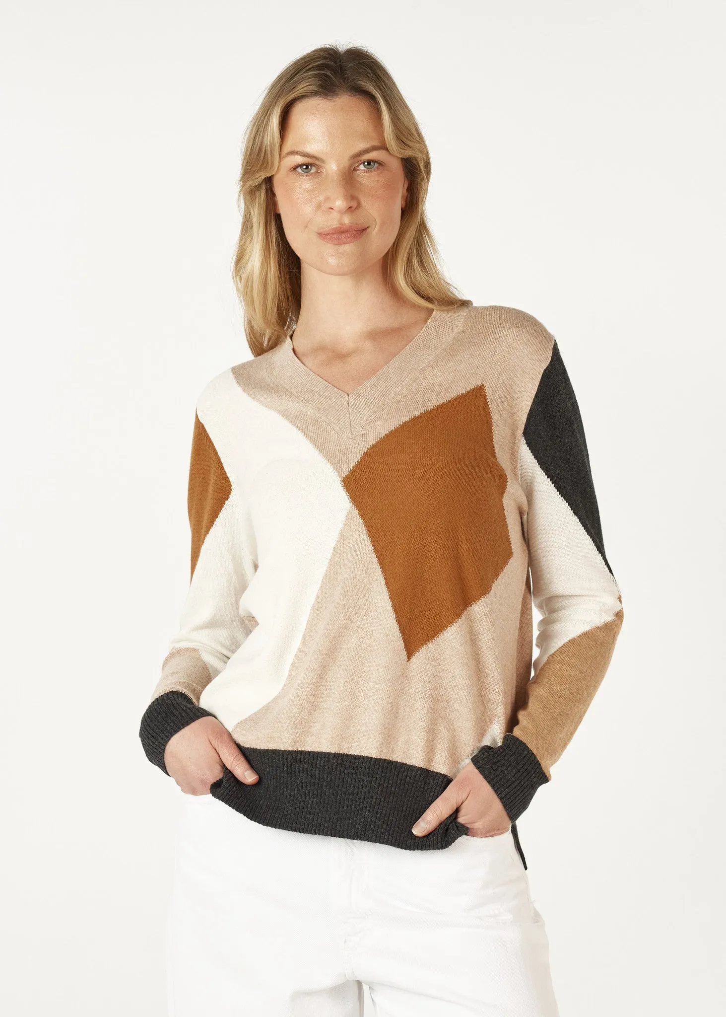 Diamond Dapper Vee Neck Knit - Oat