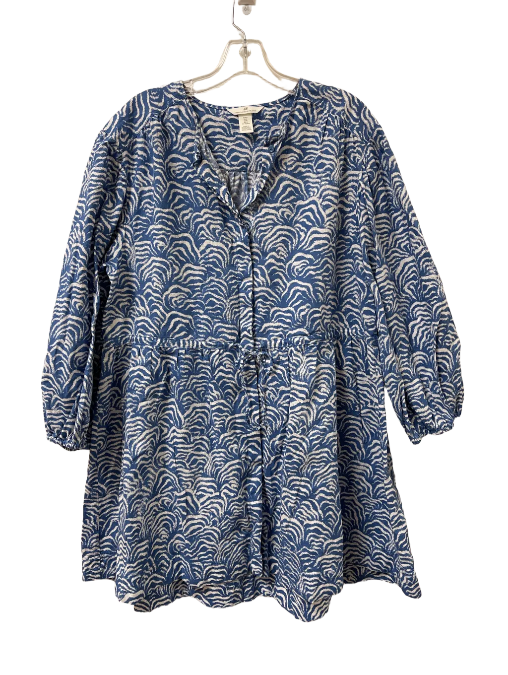 Dress Casual Short By H&m  Size: M