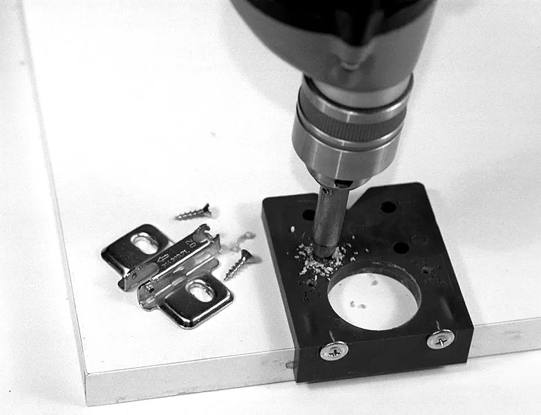 Easy Drill Concealed Hinge Boring Jig - Euro Limited