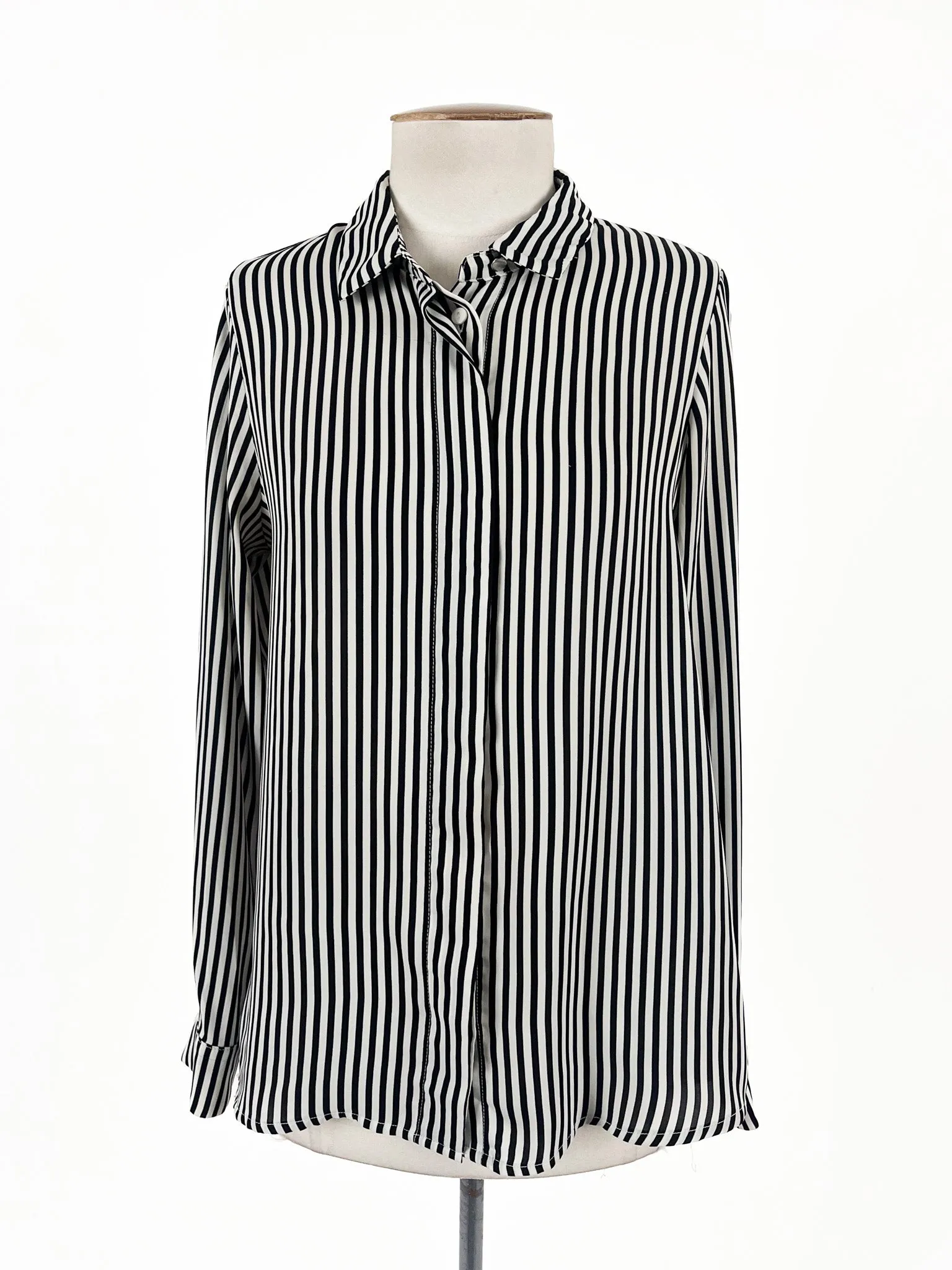 H&M | White Casual Top | Size 8