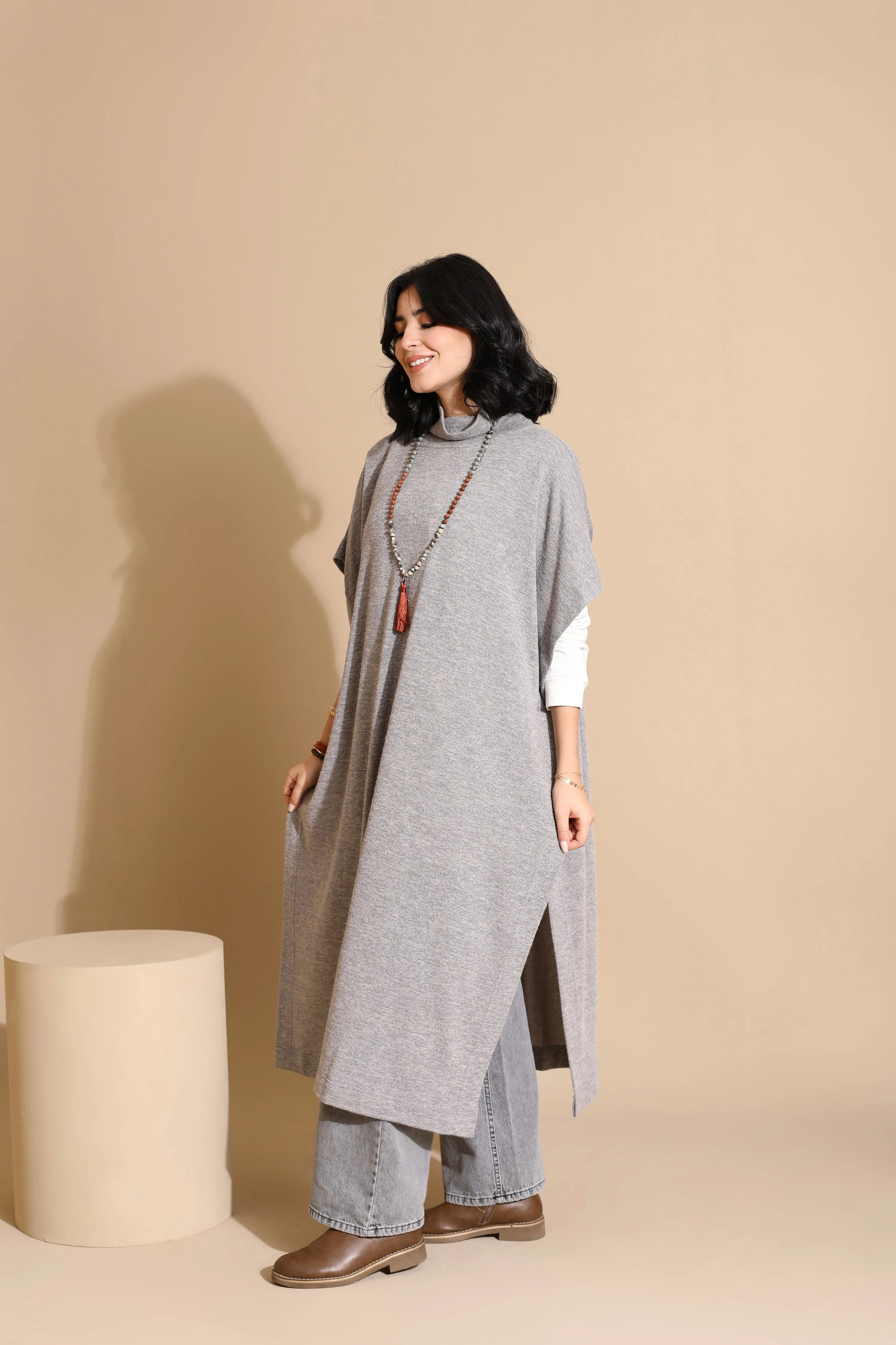 Knitwear Cape W601