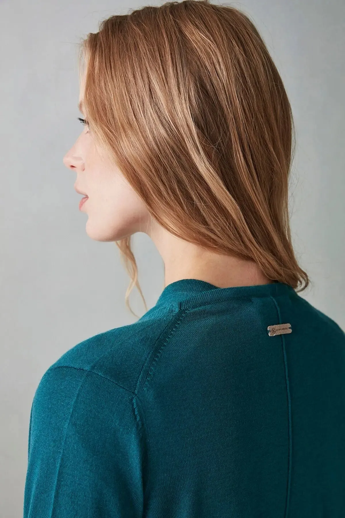 Peacock Silk and Cashmere Aleyna Buttoned Women's Cardigan