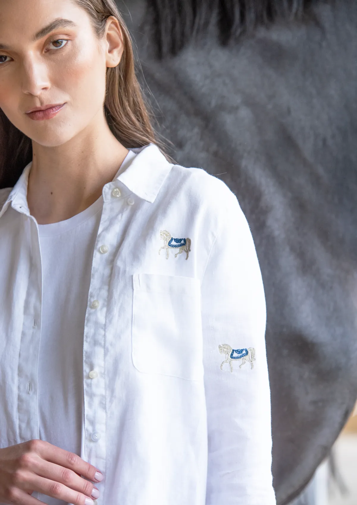 Sundown Embroidered Horses Linen Shirt | Navy